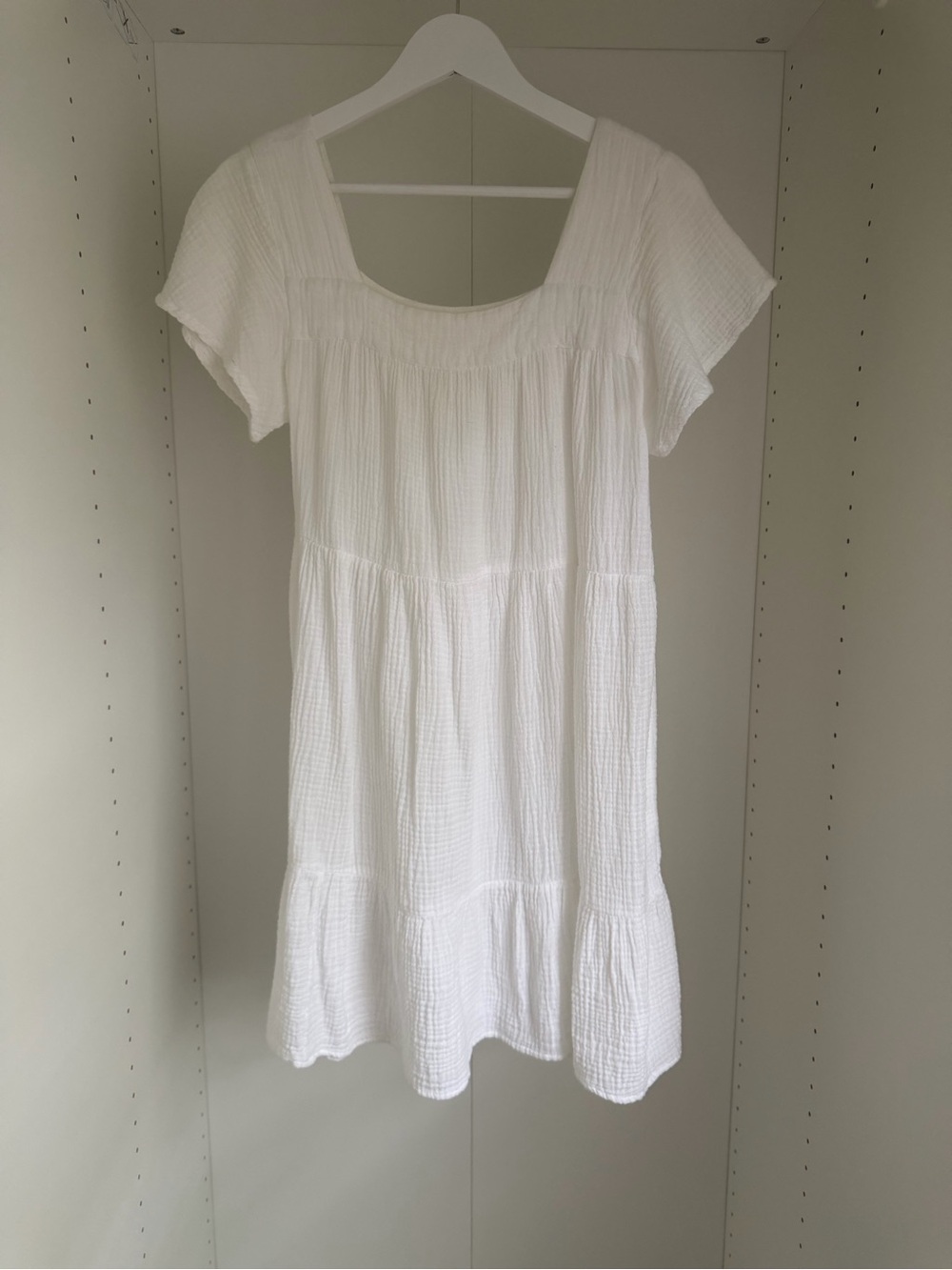 beachlunchlounge White Short-Sleeve  dress